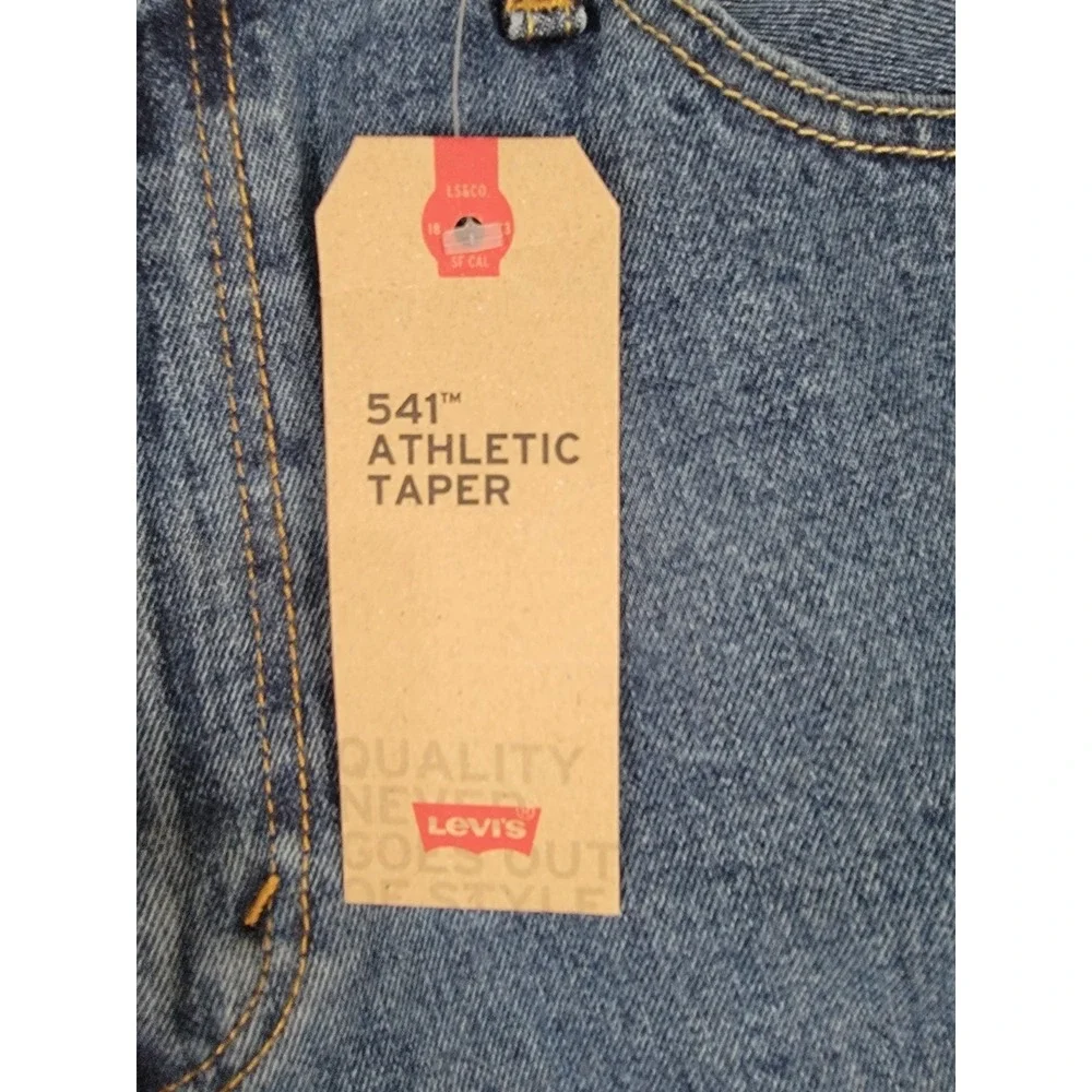 Levi's 541 Athletic Taper Jeans Men's 37x32 Medium Wash Blue‎ 100% Cotton NWT